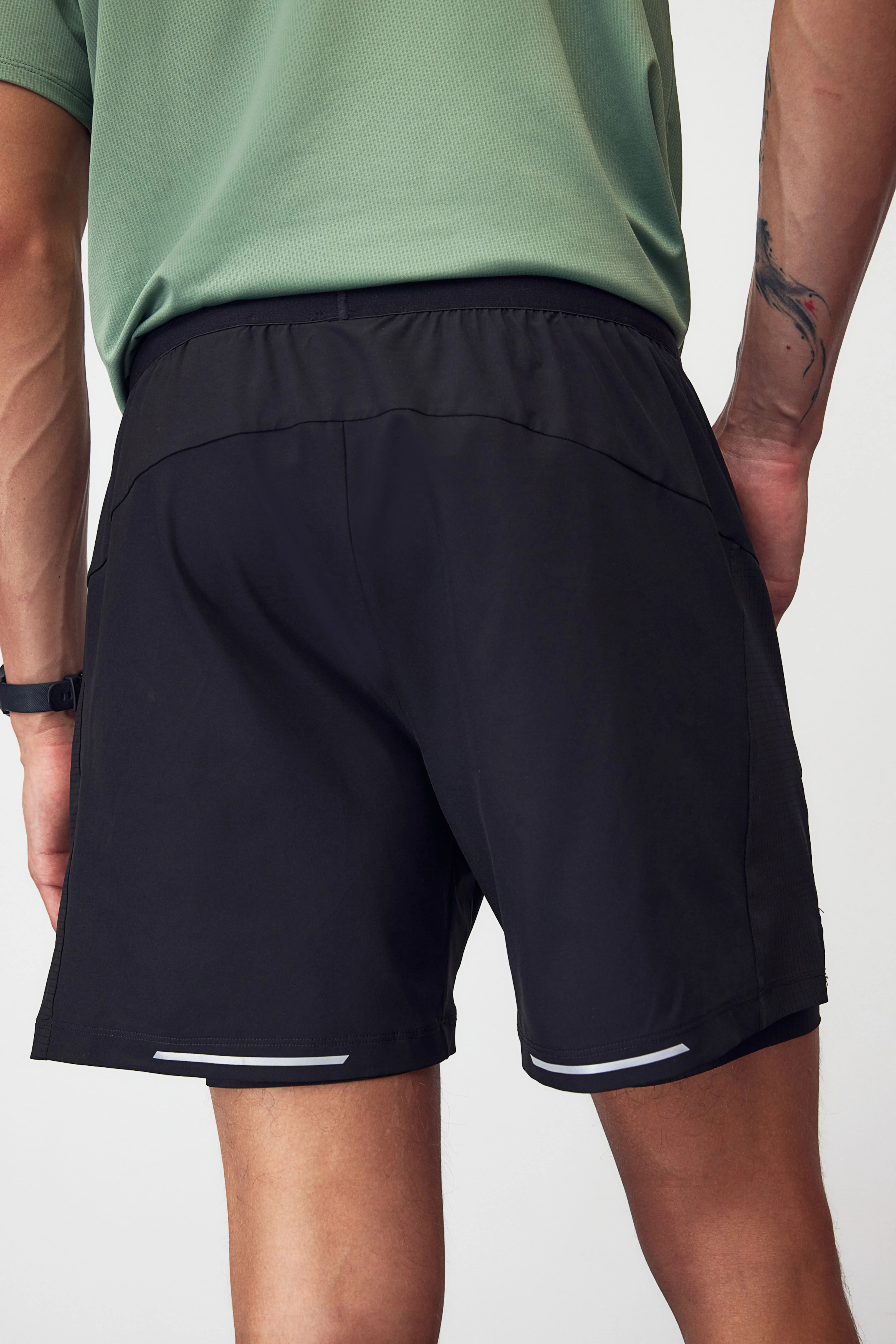 DryMove™ Double-layered running shorts - Regular waist - Short - Black - Men | H&M GB