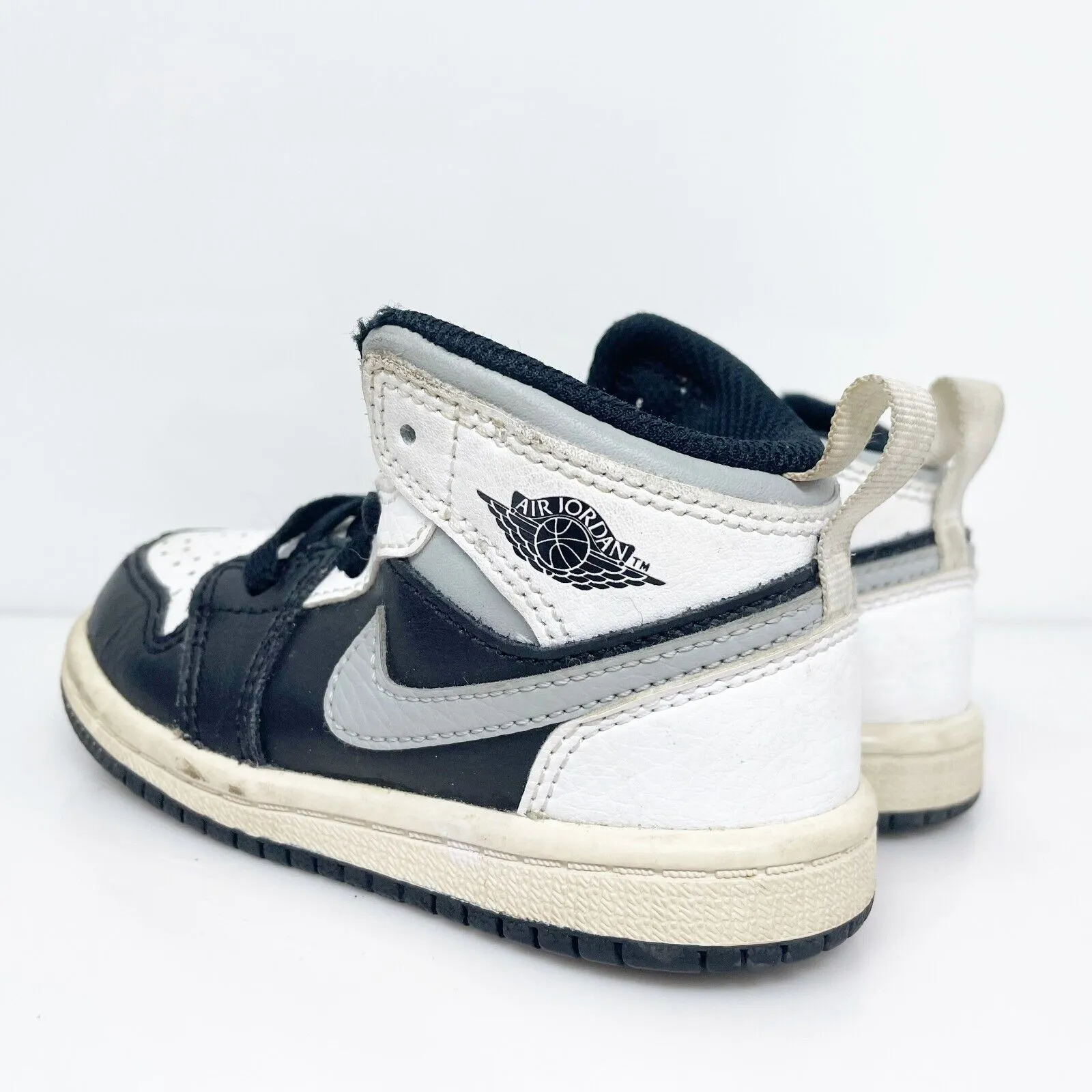 Nike Boys Air Jordan 1 Mid 640735-073 White Basketball Shoes Sneakers Size 6C