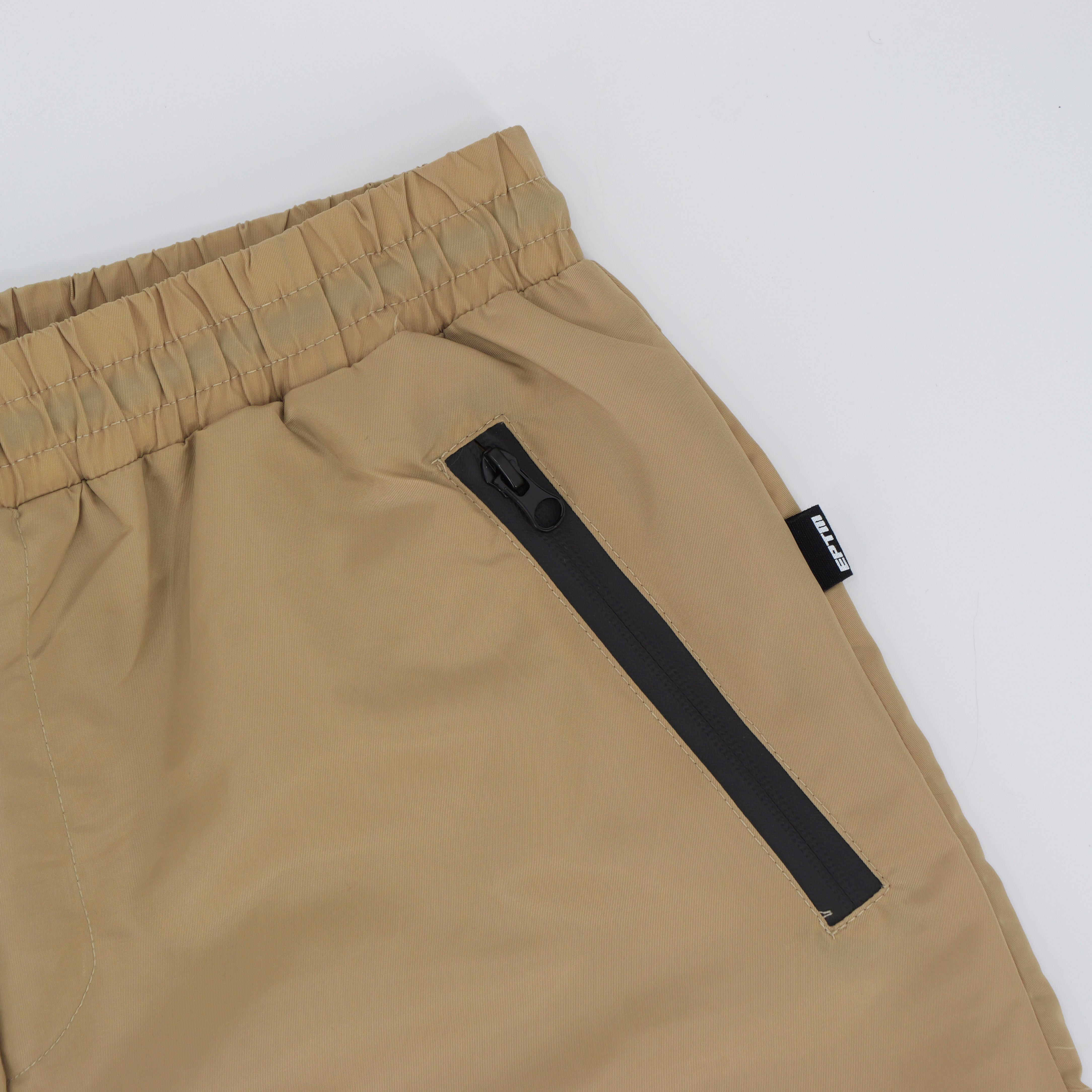 RUNNER SHORTS KHAKI