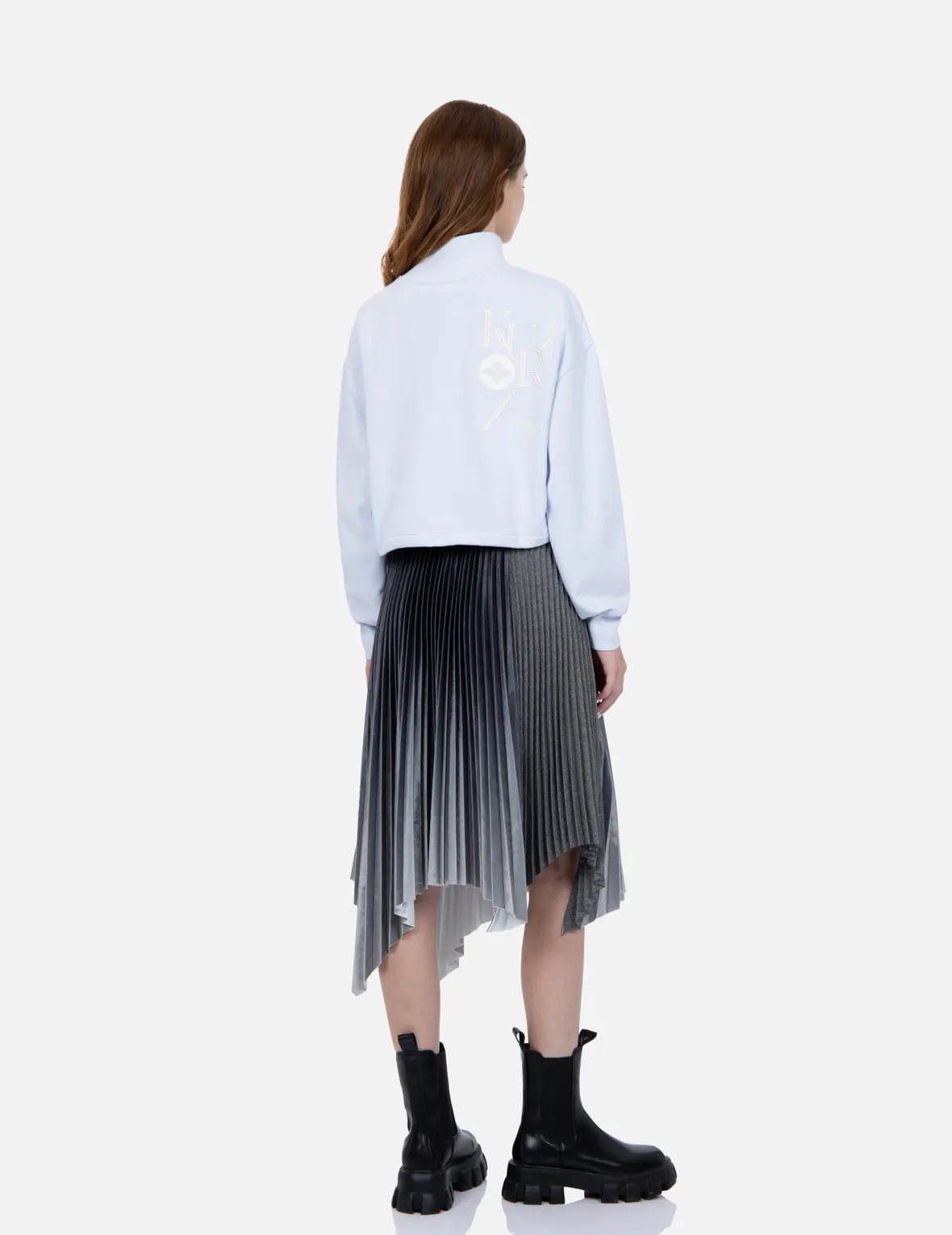 Seagull and Logo Embroidery Turtle Neck Sweatshirt