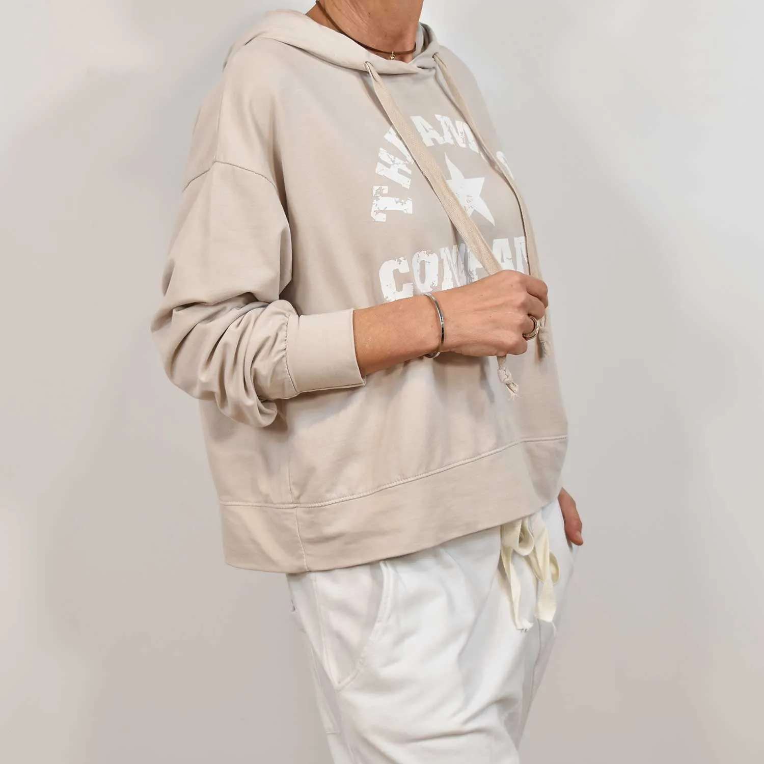 Sudadera Amisy capucha beige